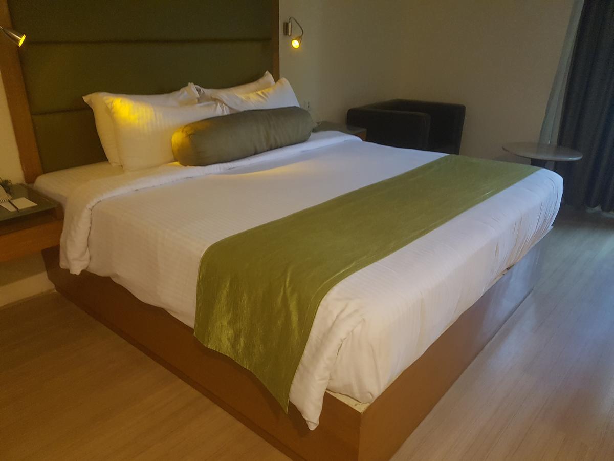 Peerless Hotel Hyderabad Exterior photo
